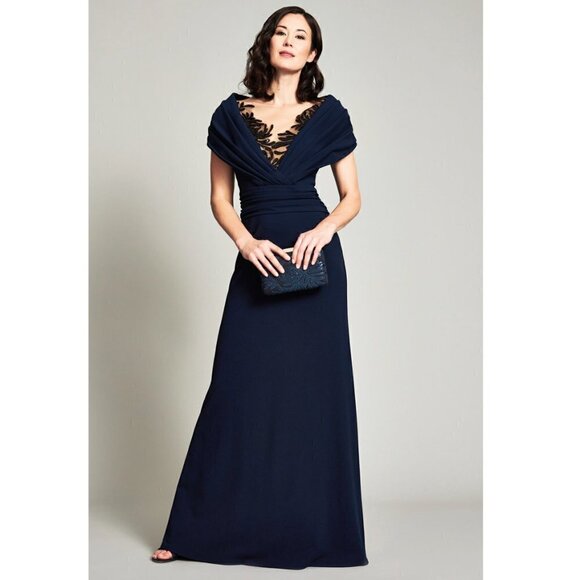 TADASHI SHOJI Crepe V-Neck Gown in Navy Size Medium NWT - Picture 1 of 13